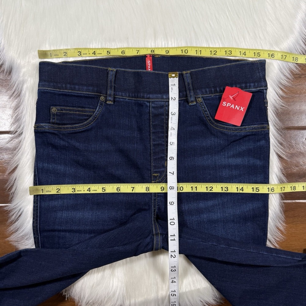 Spanx Women's Size Medium Midnight Shade Flare Pull On‎ Denim Jeans 20327R - Picture 3 of 8